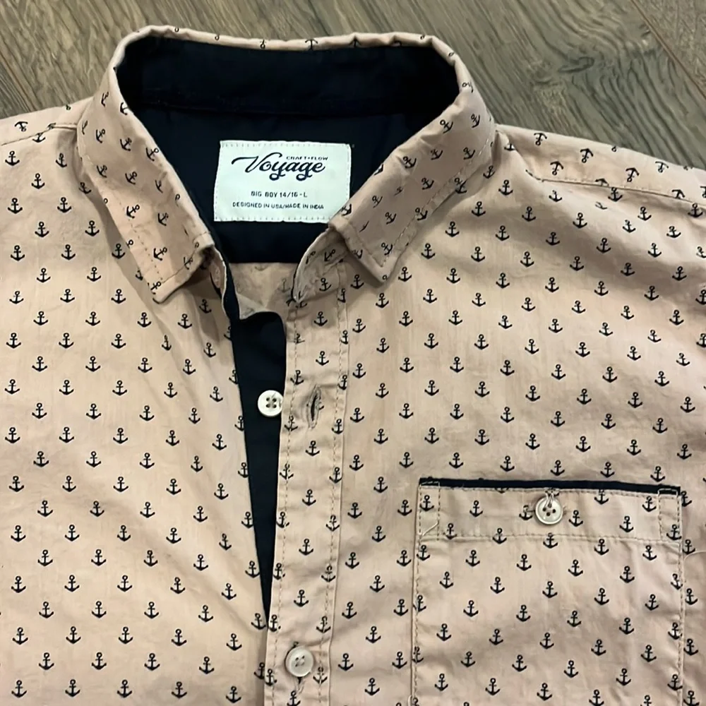 nautical short sleeve pink button down w all over navy blue anchor pattern ⚓️ YL